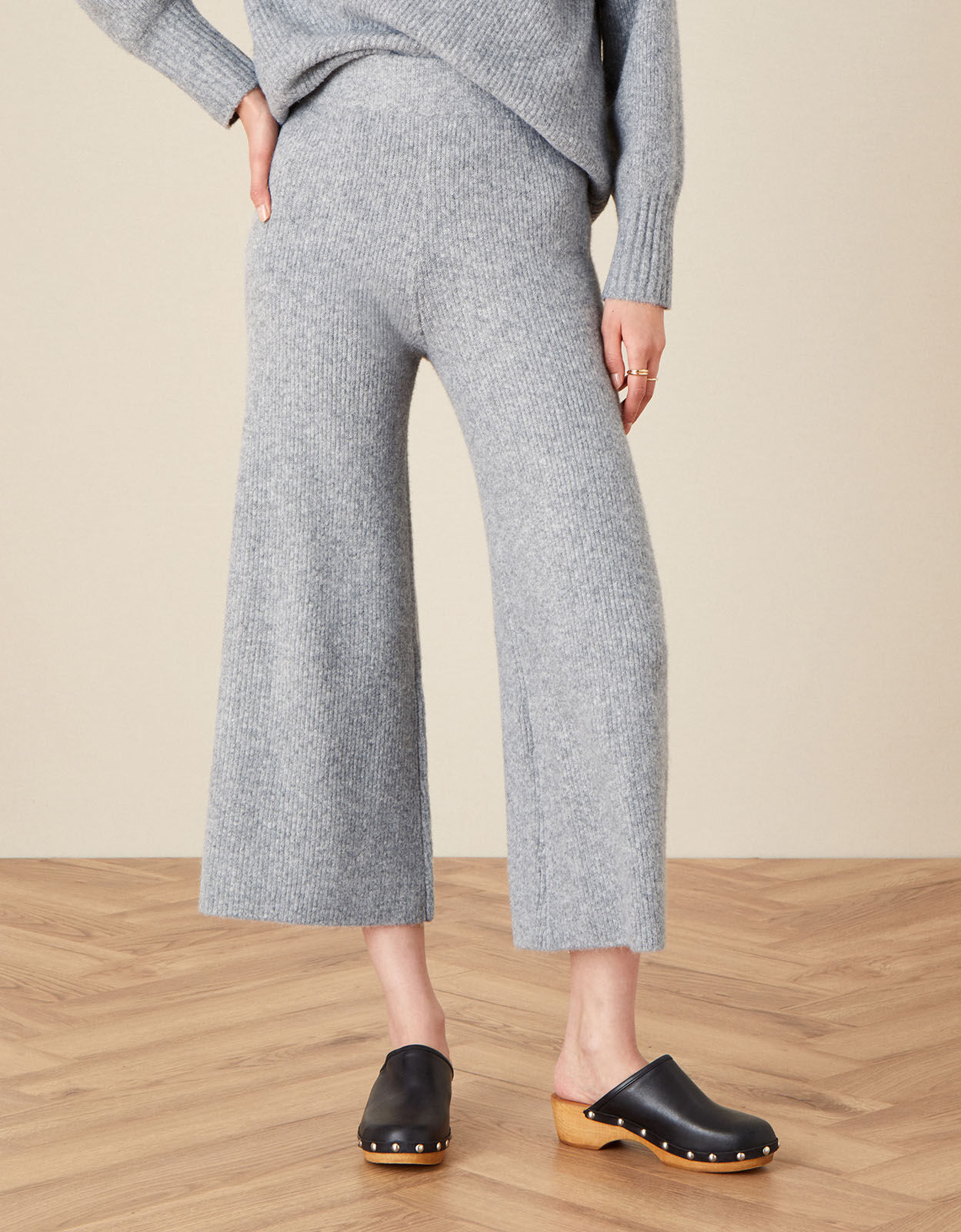 Knitted Grey Casual Trouser  CANOE TRENDS