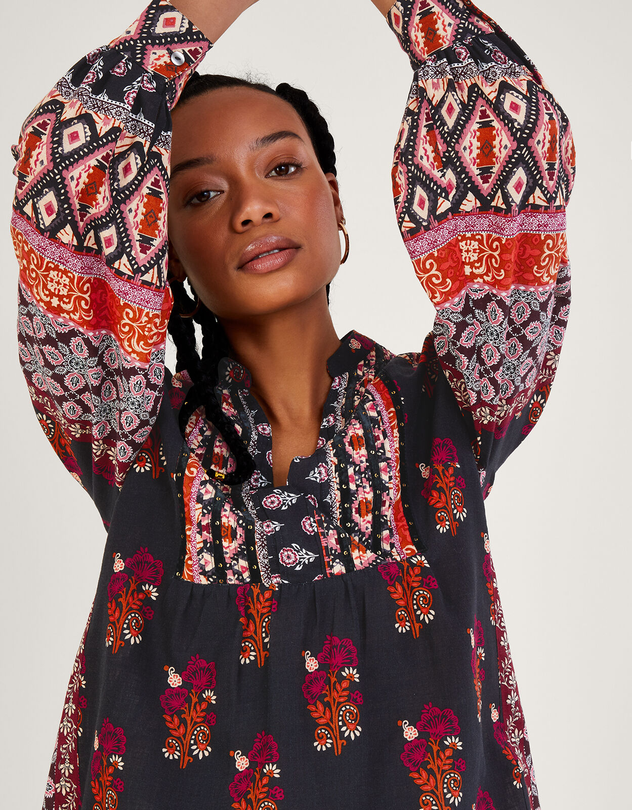 Print Heritage Smock Top with Sustainable Cotton Black